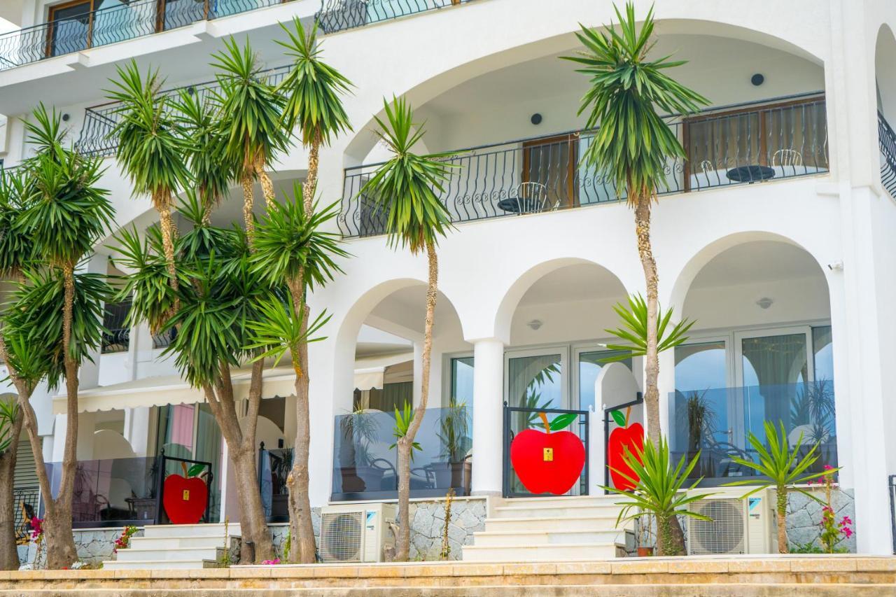 Adam & Eve Suites Sarande Exterior photo