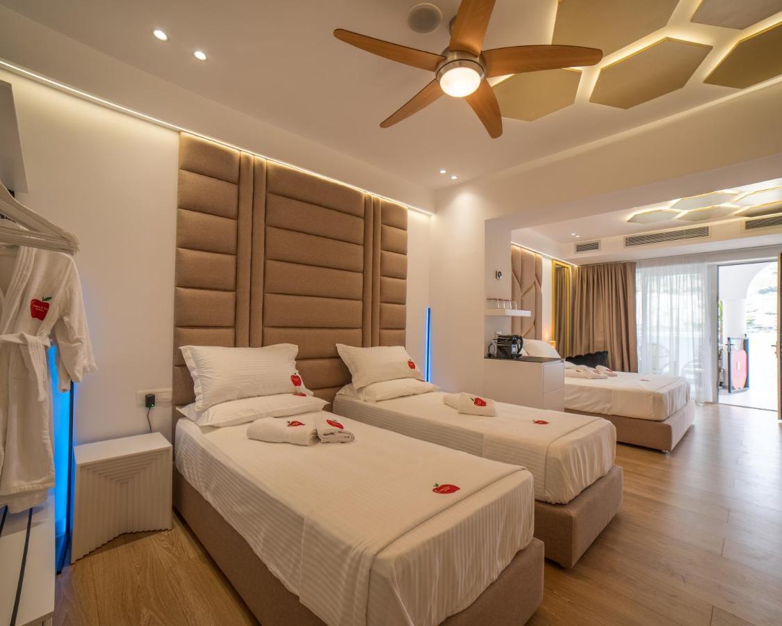 Adam & Eve Suites Sarande Exterior photo