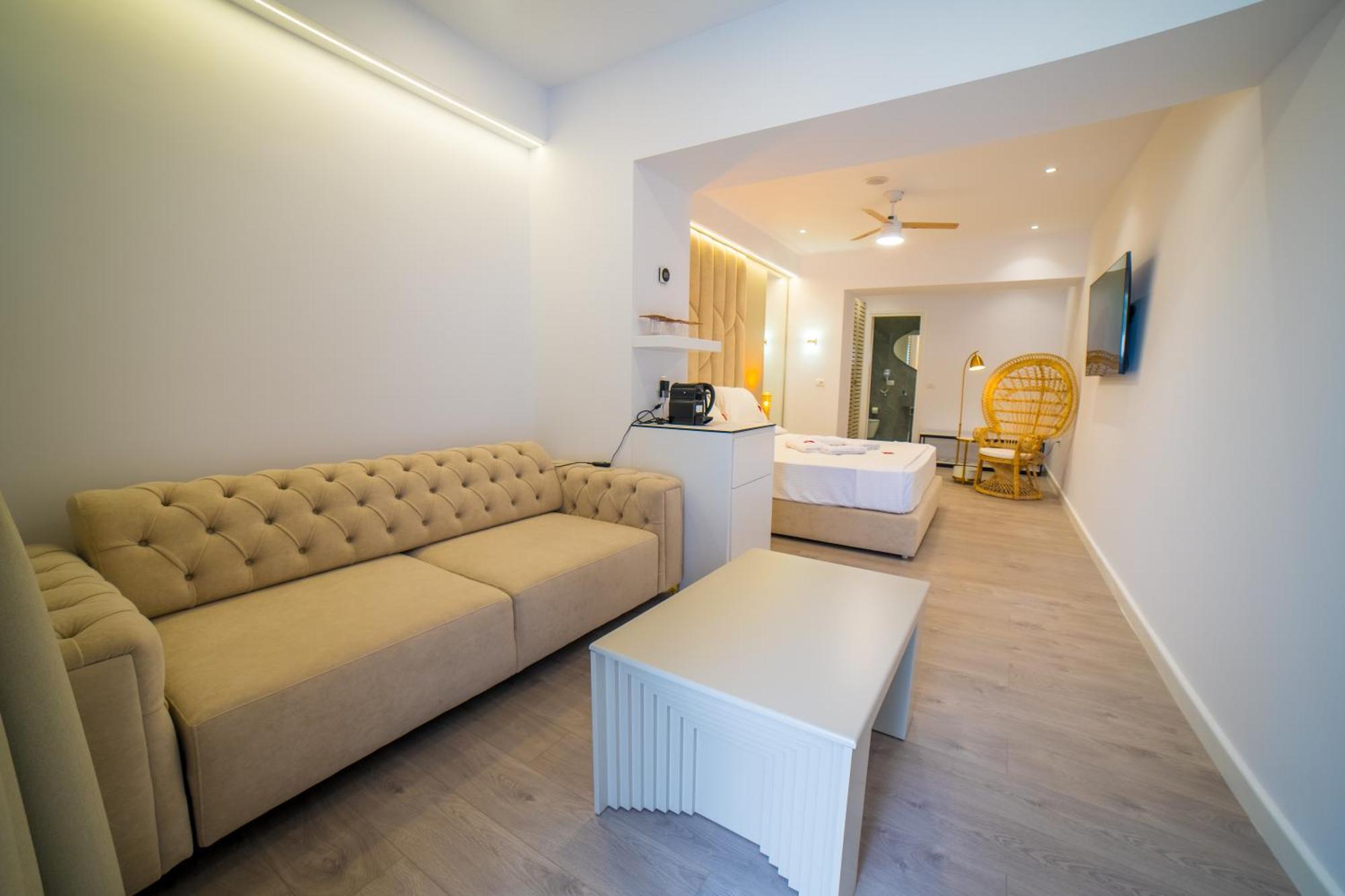 Adam & Eve Suites Sarande Exterior photo
