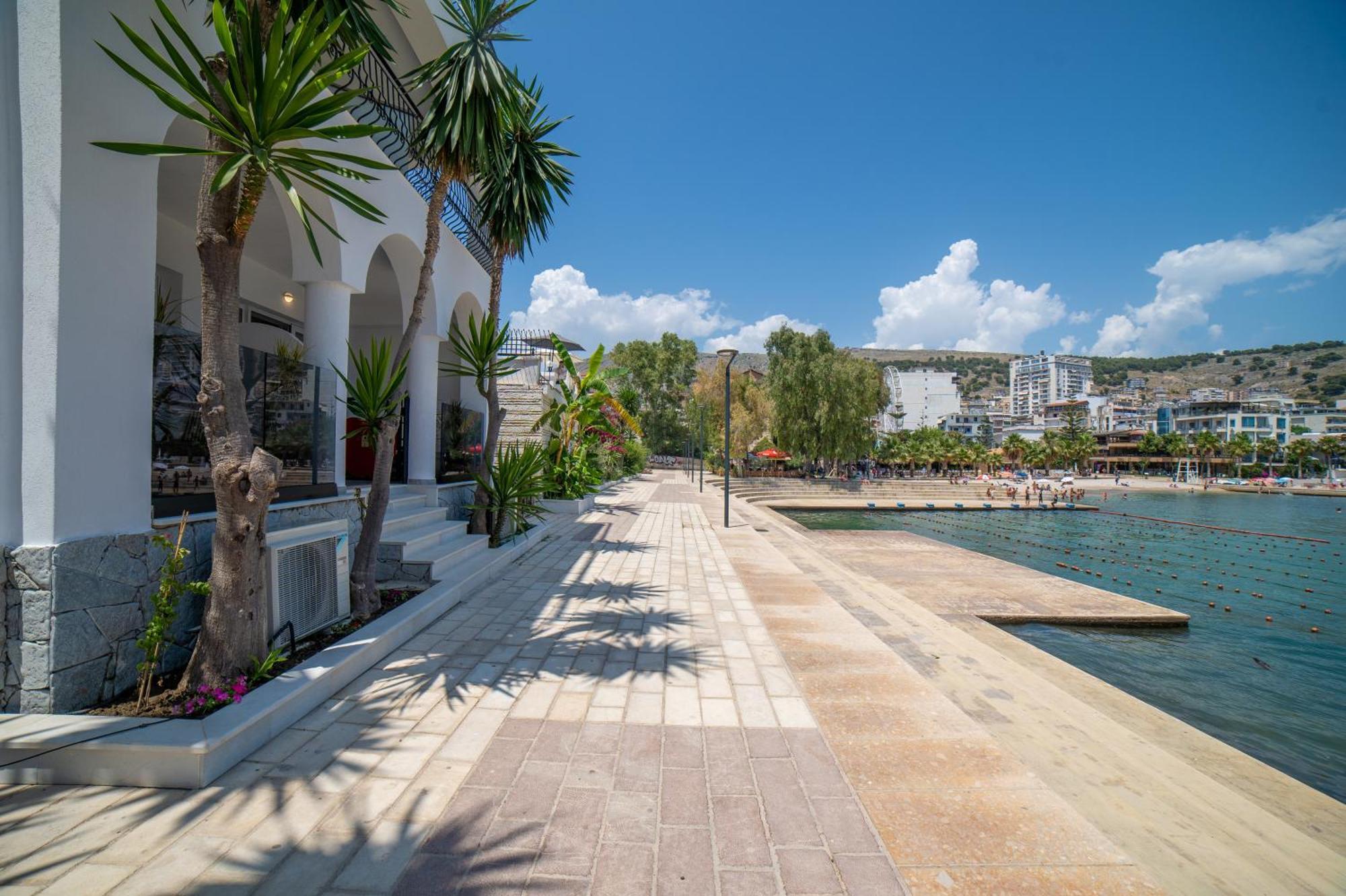 Adam & Eve Suites Sarande Exterior photo