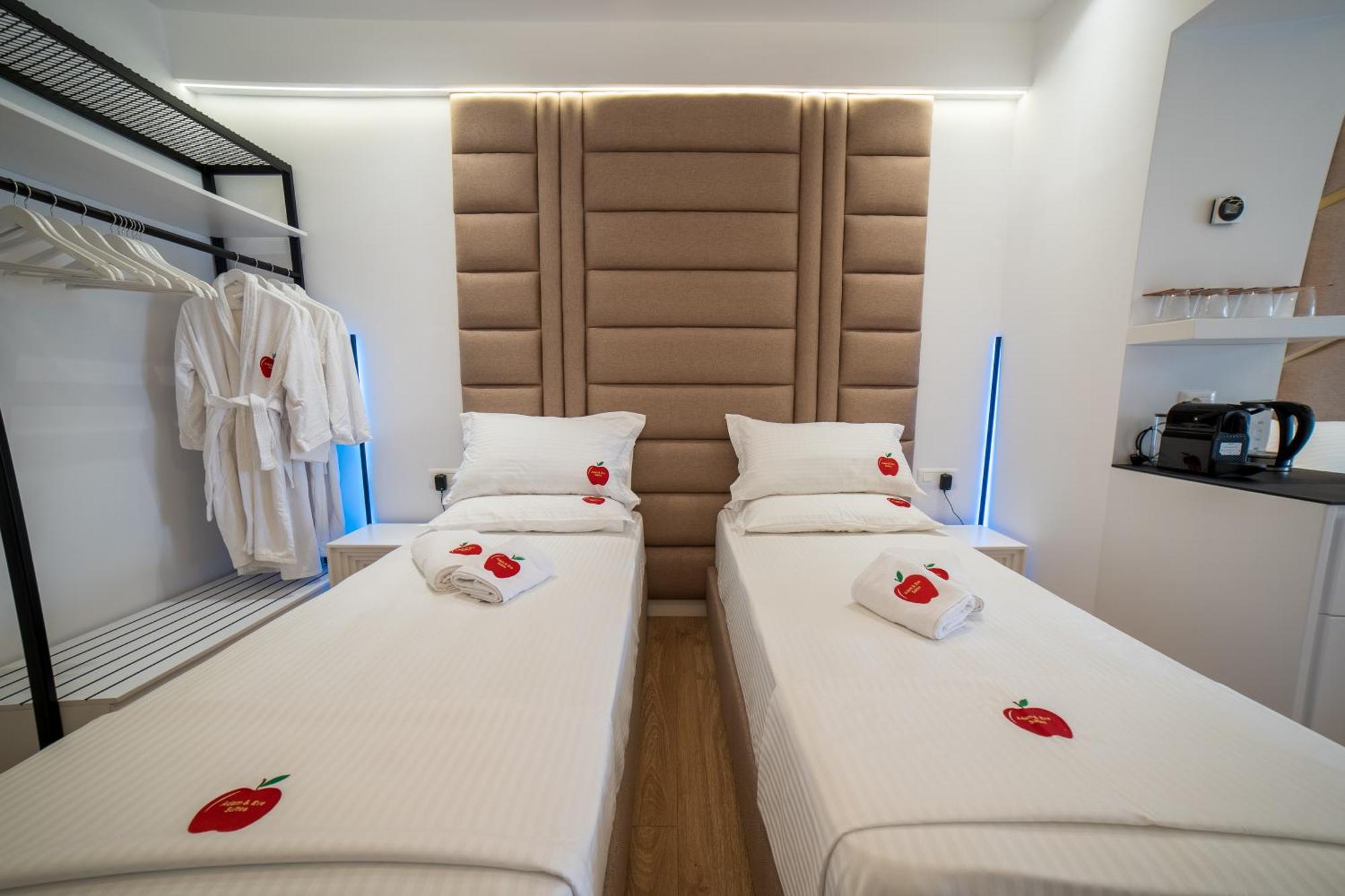 Adam & Eve Suites Sarande Exterior photo